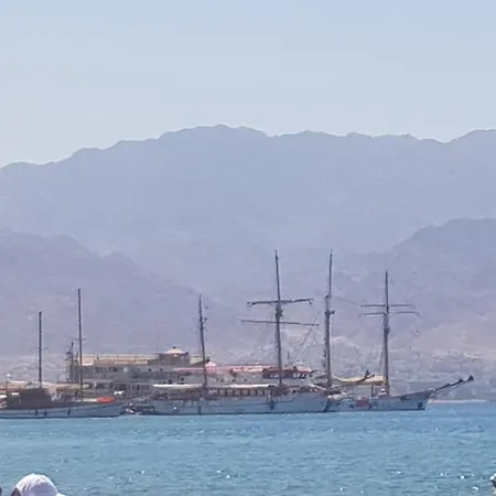 דירת נופש אילת -אלמוג Almog Suite In Eilat Close To Red Sea - דירת נופש אלמוג מרחק נגיעה מהים Экстерьер фото