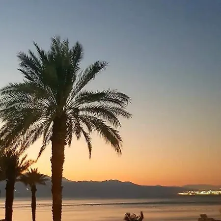 דירת נופש אילת -אלמוג Almog Suite In Eilat Close To Red Sea - דירת נופש אלמוג מרחק נגיעה מהים Экстерьер фото